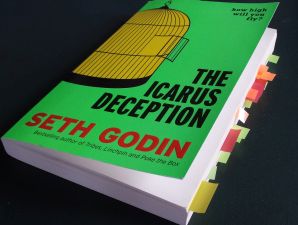 The Icarus Deception by Seth Godin book review by Marcel Haan of CarArtSpot